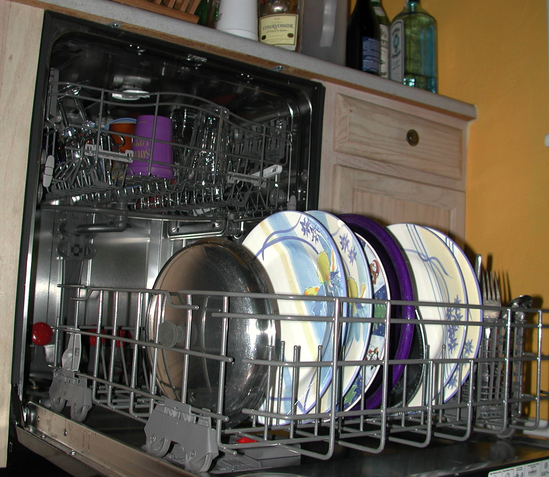 Cleaning a Commercial Dishwasher